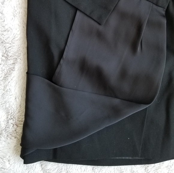 ✨️CL She Said Black Sash Design Mini Skirt Clasp Close Size 0 - Picture 2 of 8